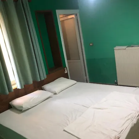 Hotel Bujtina Vasili 3*